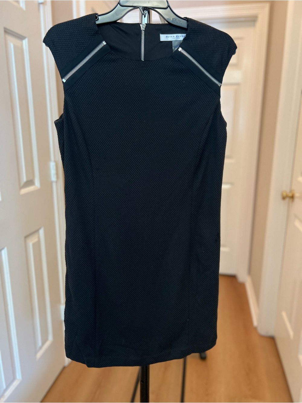 Peter Nygard Black Sleeveless Shift Dress with Silver Zipper Detail